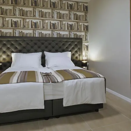 לינה וארוחת בוקר Luxury