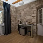 Luxury 4*