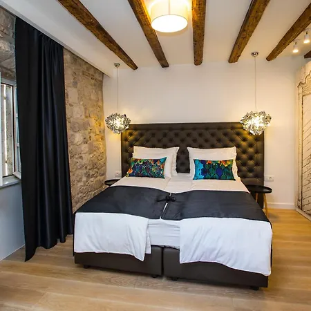 Luxury سبليت