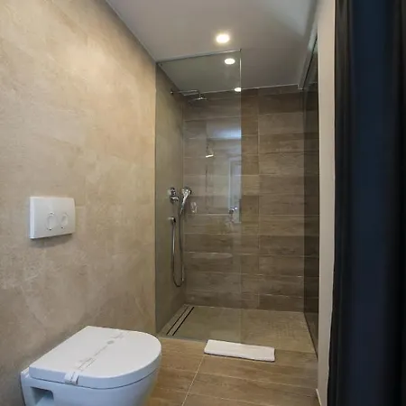 Luxury 4*