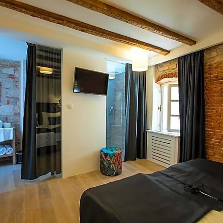 Luxury Bed & Breakfast 4*